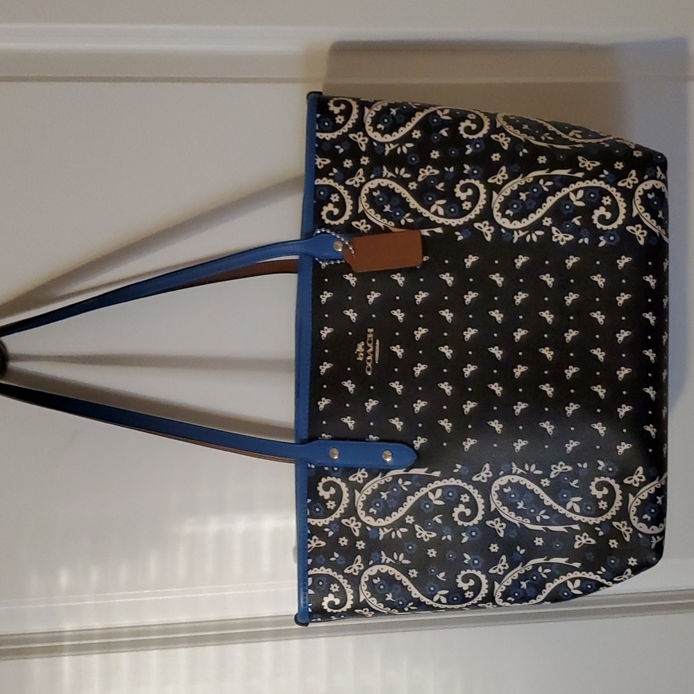 City tote